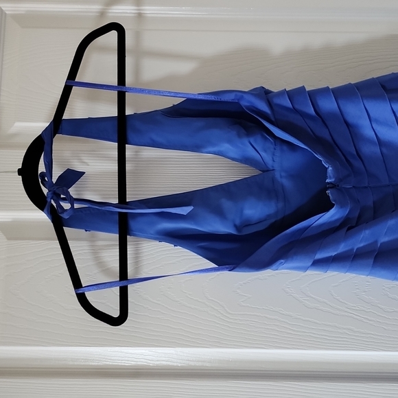 Dress - Picture 5 of 13